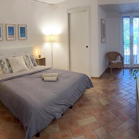 Appartements Dans Agreable Maison De Ville Centre Historique De Rimini Exteriör bild