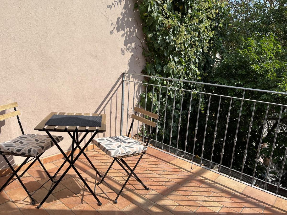 Appartements Dans Agreable Maison De Ville Centre Historique De Rimini Exteriör bild